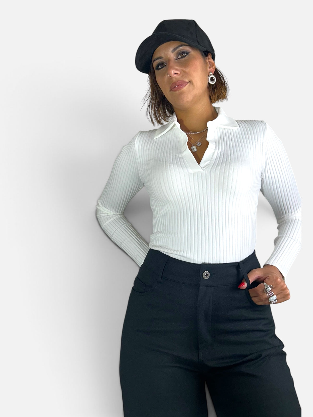 Maglia in costina con colletto Bianca